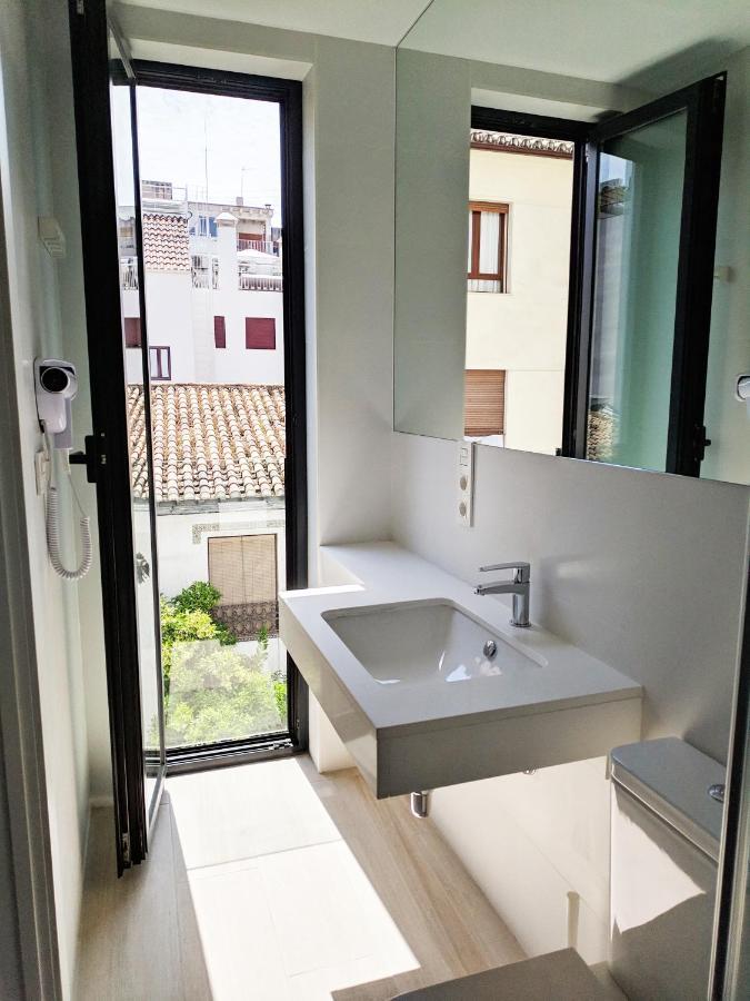 Broz Hostel Гранада Экстерьер фото