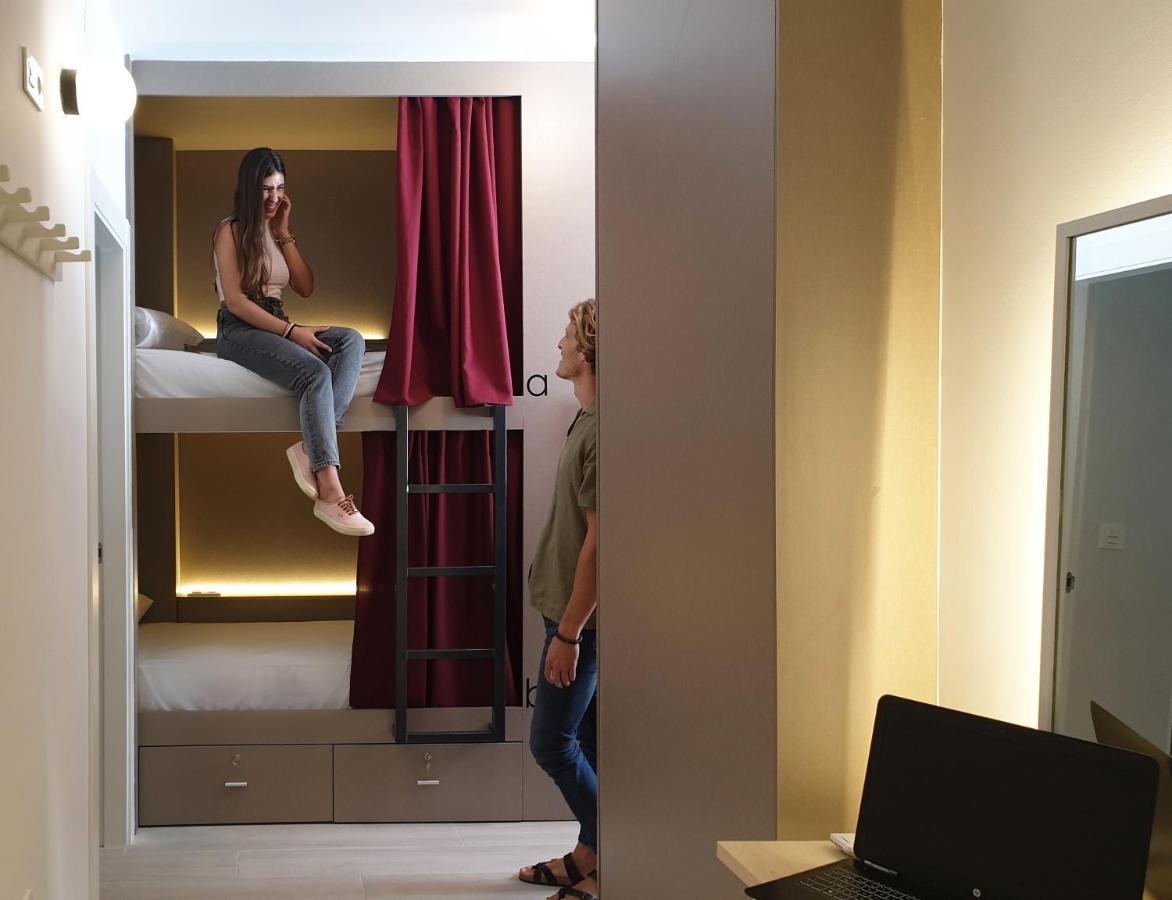 Broz Hostel Гранада Экстерьер фото
